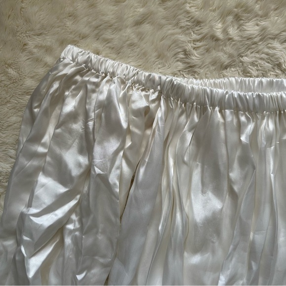 The Kemist Dress Pomona Off the Shoulder Relaxed Flowy Mini White UK18/US14 - Picture 3 of 11